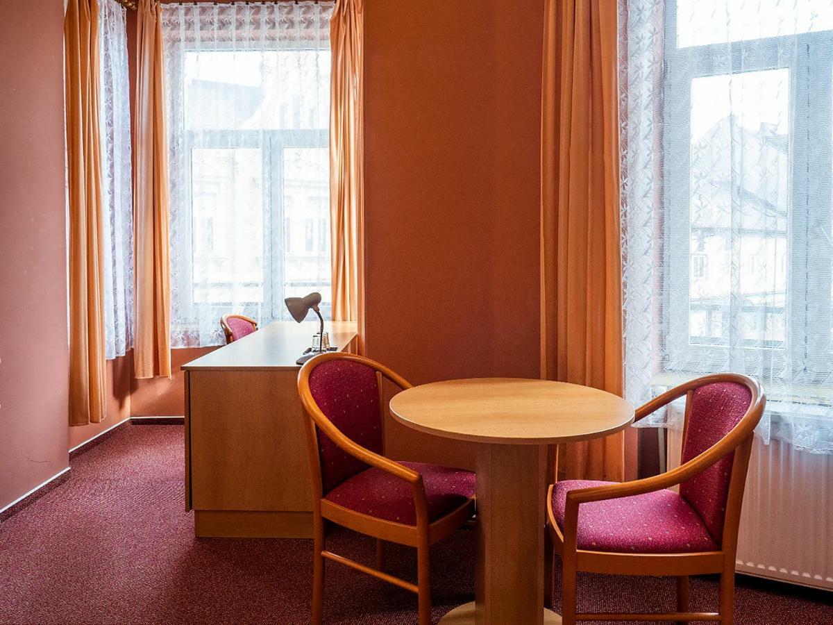 Hotel Olympia เชสกาลีปา ภายนอก รูปภาพ