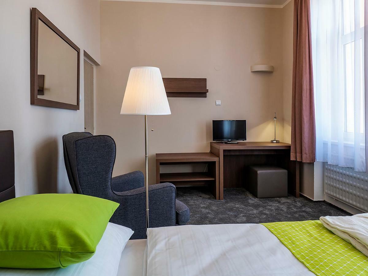 Hotel Olympia เชสกาลีปา ภายนอก รูปภาพ