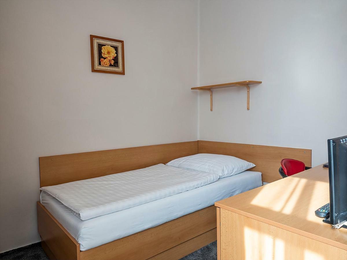 Hotel Olympia เชสกาลีปา ภายนอก รูปภาพ