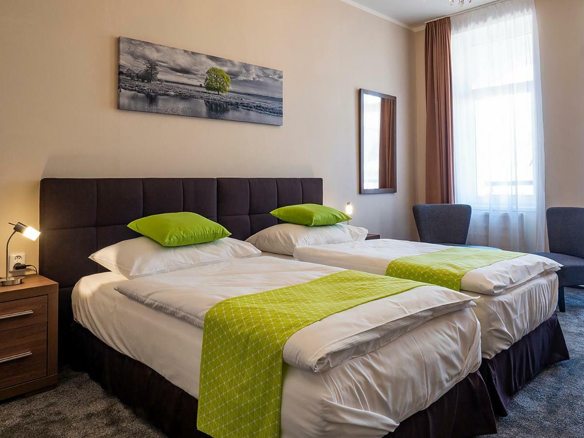 Hotel Olympia เชสกาลีปา ภายนอก รูปภาพ